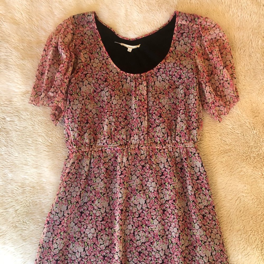 ELIOT FLORAL FLUTTER SLEEVE DRESS